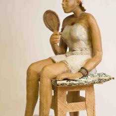 Figura femminile con ventaglio 1 – terracotta policroma, 2007
